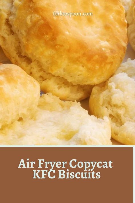 Kfc Gravy Recipe Copycat, Kfc Buttermilk Biscuits Recipe, Homemade Biscuits Easy, Kfc Biscuit Recipe, Kfc Gravy Recipe, Kfc Biscuits, Kfc Gravy, Copycat Kfc, Biscuits Homemade