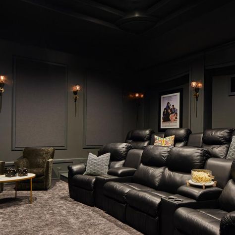 Living Space and Home Theater Pictures | HGTV Photos Film Room Ideas, Modern Living Room Ideas Home, Modern Theater Room, Home Theatre Rooms, Home Theatre Design, Small Theatre Room, Small Theater Room, Small Home Theater, Small Theatre Room Ideas