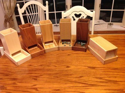 Dice Towers Dice Tower Diy Plans, Wooden Dice, Dice Tower, Cribbage Board, Woodworking Toys, Easy Wood Projects, Diy Plans, Workbench, Woodworking Plans