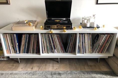 I'm no handy-woman by any definition of the word, but with limited tools, I made this low vinyl record shelf work. It's a 100% IKEA hack. Ikea Record Storage, Modern Record Console, Nintendo Room, Ikea Tv Unit, Ladder Shelf Diy, Vinyl Record Shelf, Ikea Tv, Pool Table Room, Record Shelf