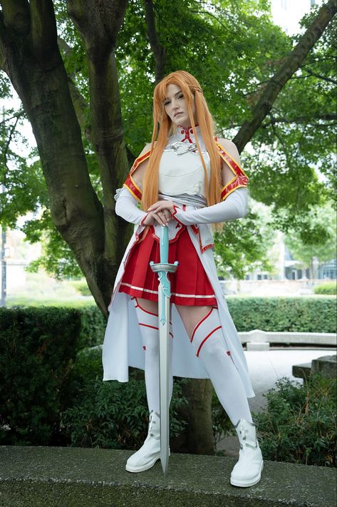 #swordartonline #animecosplay #asunacosplay #mangacosplay #cosplay #videogamecosplay Sao Cosplay, Asuna Cosplay, Asuna Yuuki, Cosplay Photography, Art Trade, Anime Cosplay, Online Art, Halloween, Anime