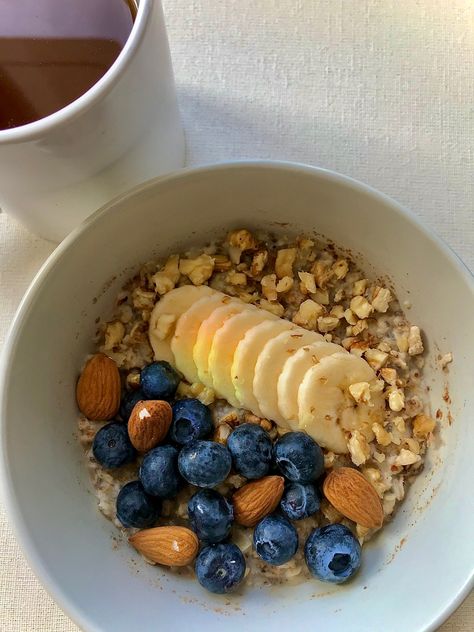 Avena Aesthetic, Plant Based Recipes Breakfast, Healthy Food Swaps, Road Trip Food, Healthy Food Inspiration, Food Swap, Food Babe, Healthy Food Motivation, Breakfast Bowls