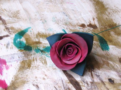 Making a Leather Rose #crafts #accessory #flower Diy Leather Rose, Pen Pattern, Leather Rose, Rose Bag, Rose Tutorial, Laser Cut Leather, Floral Tape, Leather Dye, Leather Decor