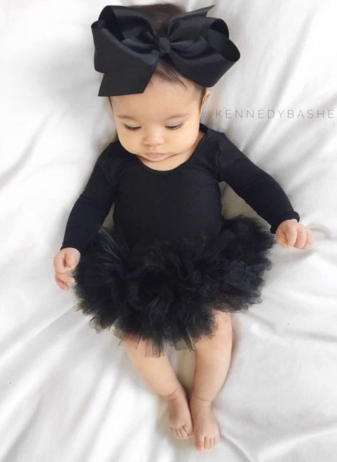 Black tutu Baby Mode, Black Tutu, Foto Baby, Baby Outfits, Girls Rompers, Fashion Kids