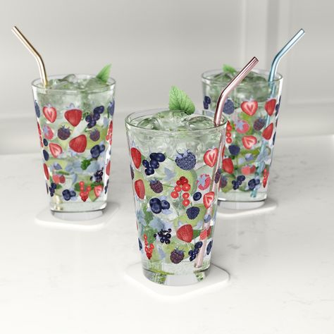 The Strawberry Glass and Blueberry Glassware make cute berry kitchen decor, perfect for summer party decor. These fruit graphic glasses are an ideal gift for fruit lovers and a charming gift for her. 🌟𝐀𝐁𝐎𝐔𝐓 𝐓𝐇𝐄 𝐏𝐑𝐎𝐃𝐔𝐂𝐓 .: Sold per piece .: One size: 16oz (0.473 l) .: Material: clear glass .: BPA free .: Durable construction .: Assembled in the USA from globally sourced parts Note: This design is made with a digital inkjet printing technique that transfers designs line by line. Th Blueberry Kitchen Decor, Blueberry Decor, Berry Kitchen, Summer Party Decor, Fruit Kitchen Decor, Cute Kitchen Decor, Fruit Graphic, Strawberries And Blueberries, Strawberry Kitchen