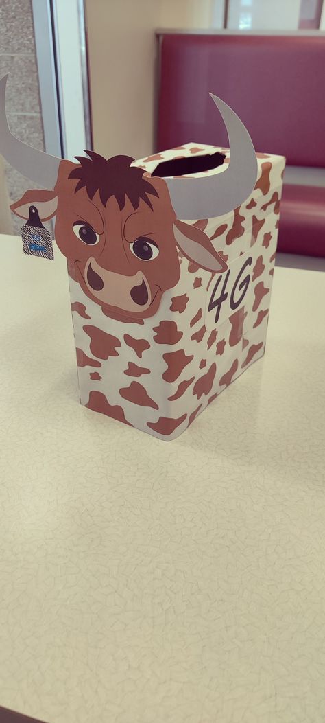 Cow Valentine's Day Box Cow Print Valentines Box Ideas, Longhorn Valentines Boxes, Bull Valentine Box Ideas, Rodeo Valentine Boxes, Cow Valentine Box Ideas, Cowboy Valentines Boxes, Barn Valentine Box Ideas, Farm Valentines Box Ideas, Deer Valentines Boxes