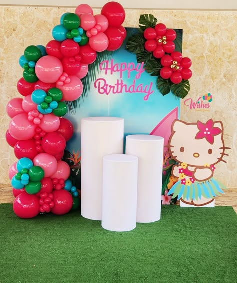 Hibiscus Flower Birthday Party, Hello Kitty Hawaiian Party, Hawaiian Hello Kitty Birthday, Stitch Sleepover, Hello Kitty Pool Party, Hello Kitty Themed Birthday Party, Hawaii Birthday Party, Libra Szn, Hello Kitty Birthday Theme