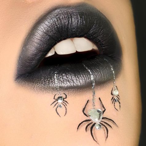 NYX Professional Makeup on Instagram: “Let the spooky things come out 🕸🕷 @andeedoll wears our Liquid Suede Cream Lipstick in 'Stone Fox,' Prismatic Shadow in 'Smoke & Mirrors,'…” Halloween Spider Makeup, Halloween Lip Makeup, Scary Halloween Nails Design, Spider Web Makeup, Spider Makeup, Halloween Make-up Looks, Monster Makeup, Lip Art Makeup, Drag Make-up