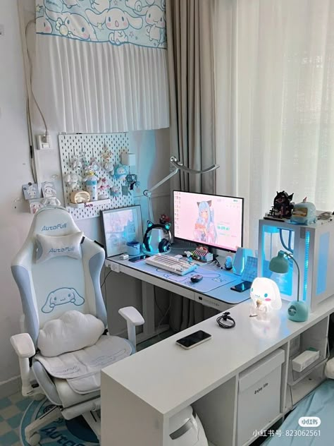 Cinnamoroll Desk Setup, Cinnamoroll Pc Setup, Cool Dorm Rooms, Kawaii Items, Video Game Room Design, Gamer Room Decor, Desktop Setup, Dekorasi Kamar Tidur, Bedroom Setup