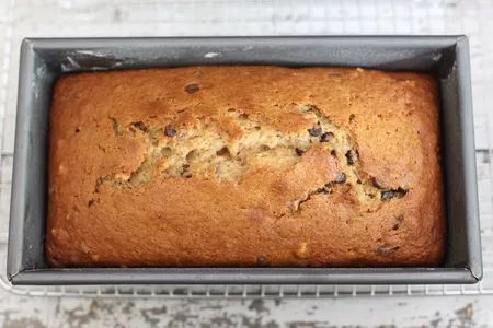 Fresh Fig Bread, Fig Bread Recipe, Fig Quick Bread, Fig Bread, Fig Cake, Tea Bread, Fig Recipes, Crunchy Pecans, Fresh Figs