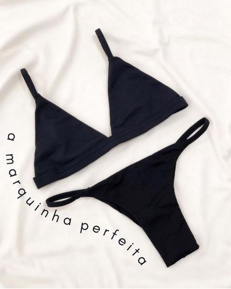 Nosso biquíni Duda nesse novo tom marinho e royal disponível no modelo cortininha e fixo 👙 Do P ao G R$109.90 Aesthetic Clothes, Ootd, Closet, Clothes