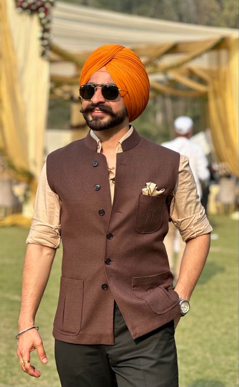 Half Jacket For Men Wedding, Pant Shirt With Nehru Jacket, Nehru Jacket For Men Formal, Suit For Men Wedding, Man Dress Design, Jodhpuri Suits For Men, Indian Wedding Clothes For Men, Waistcoat Designs, Wedding Kurta For Men