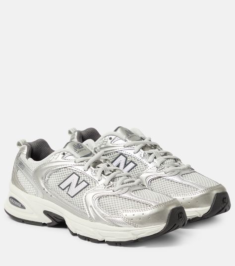 530 Sneakers in Grey - New Balance | Mytheresa New Balance 530 Grey, Nb 530, Grey Matter, Grey New Balance, Ripped Jeans Men, Gray Matters, Workout Session, Sneakers Grey, New Balance Shoes