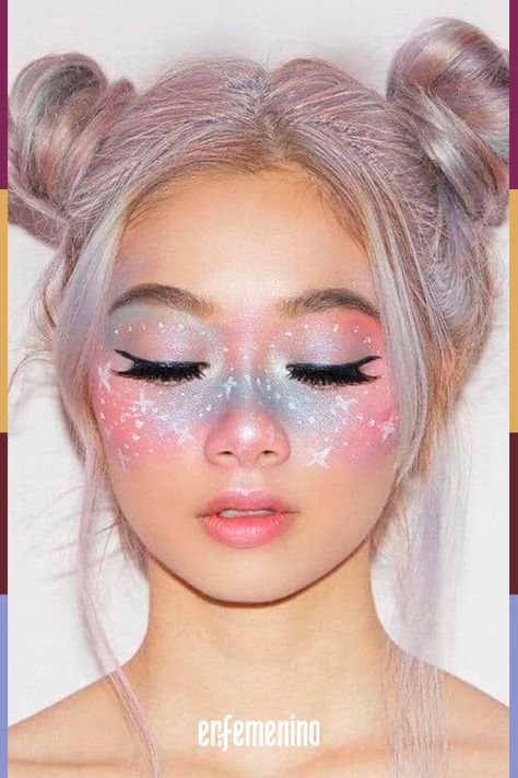 From coffees to hairstyles, these beings come to our lives to plague it with fantasy. Do you want to know how to emulate them in your day to day? We present you the unicorn makeup ... Unicorn Makeup, Fantasy Makeup, Makeup Art, Maquillaje De Ojos, Makeup Ideas, Halloween Costume, Makeup Tutorial, Face Makeup, Eye Makeup