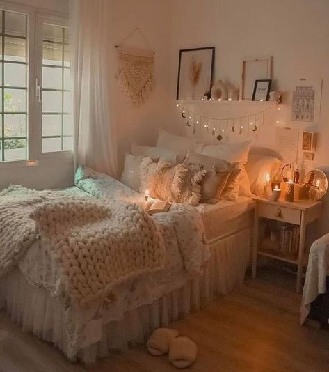 Dream Bedroom Inspiration, Cute Bedroom, Makeover Bedroom, Redecorate Bedroom, Boho Room, Cozy Room Decor, Dreamy Room, Room Design Bedroom, Dream Room Inspiration