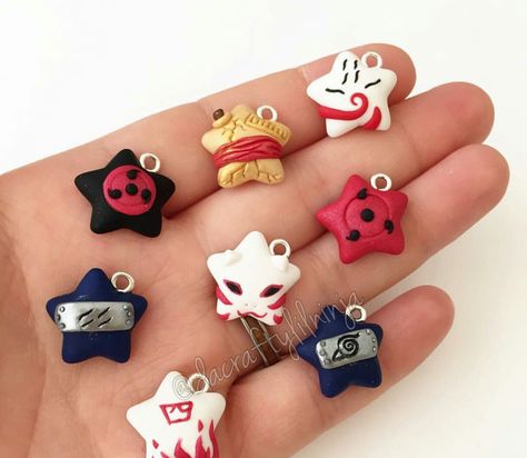 Anime Keychains Diy Clay, Mha Clay Ideas, Naruto Polymer Clay, Naruto Clay Ideas, Anime Clay Crafts, Anime Polymer Clay Ideas, Anime Clay Pins, Anime Merch Ideas, Naruto Clay Art