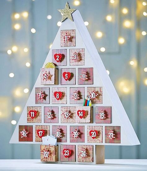 Why not paint your own advent calendar? Traditional Advent Calendar, Tree Advent Calendar, Advent Calendar Ideas, Christmas Tree Advent Calendar, Christmas Advent Calendar Diy, Wooden Advent Calendar, Traditions To Start, How To Make Christmas Tree, Advent Calenders