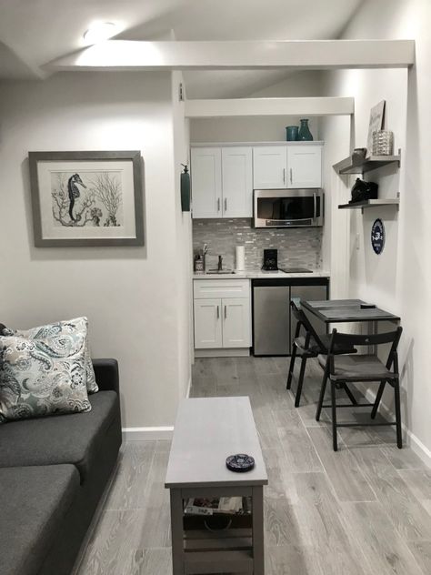 371 Sq. Ft. Garage-Turned-Tiny-Home on Coronado Island, CA Garage Studio Apartment, Tiny House Vacation, Garage To Living Space, Tiny Studio Apartments, Mini Apartments, Studio Apartment Living, Coronado Island, Condo Interior, Tiny Apartments