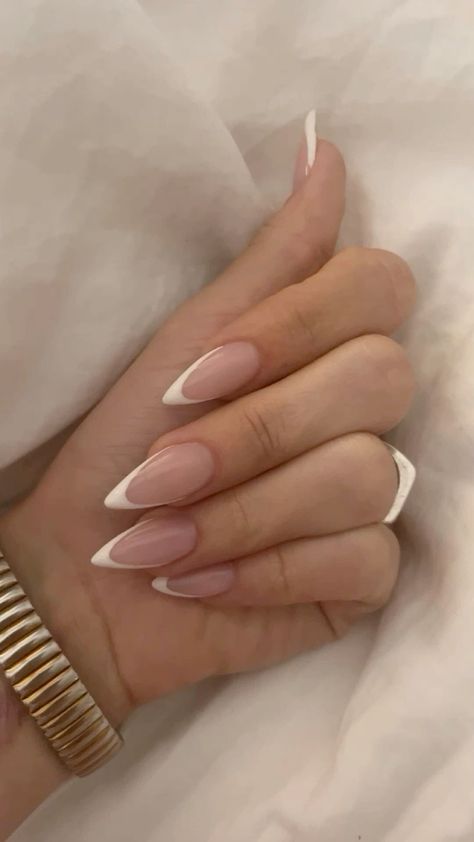 French Stiletto Nails, French Almond, Almond Stiletto, Pointy Nails, Simple Gel Nails, Spring Nail Designs, Classic Nails, Almond Acrylic Nails, Soft Nails