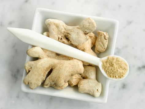 Substitute For Ginger, Ginger Root Recipes, Ginger Substitute, How To Store Ginger, Ginger Roots, Remedies For Nausea, Ginger Essential Oil, Dry Ginger, Ginger Recipes