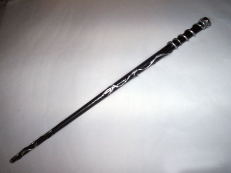 Ivy with unicorn hair core, 11 inches, unyielding. Celtic Tree Calendar, Hedge Witchery, Types Of Witchcraft, Elder Wand, Witch Wand, Buku Harry Potter, Wizard Wand, Diy Wand, Harry Potter Wand