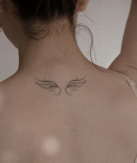 Wings On The Back Of Neck Tattoo, Back Of The Neck Wing Tattoos, Angelic Wings Tattoo, Fairy Wings Back Of Neck Tattoo, Angel Tattoo For Women Back, Angel Tattoo Collar Bone, Angle Shoulder Tattoo, Fairy Wings Neck Tattoo, Tattoo Angel Wings For Women