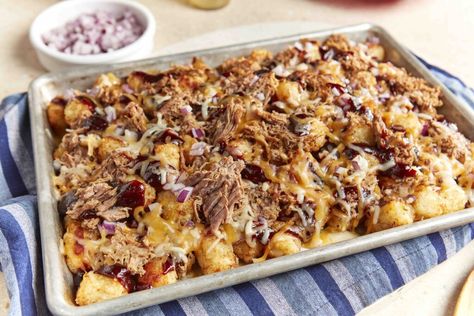 Shredded Brisket, Bbq Baked Potatoes, Meals Beef, Potato Tots, Stuffed Baked Potatoes, Tangy Bbq Sauce, Bbq Brisket, Frozen Potatoes, Roast Beef Recipes