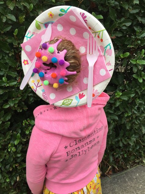 Crazy hair day. Spirit week. Donuts. Crazy Hair Ideas, Crazy Hair For Kids, Crazy Hair Day Ideas, Donut Bun Hairstyles, Hair For Kids, Wacky Hair Day, Crazy Hat, Crazy Hat Day, Girl Hair Dos