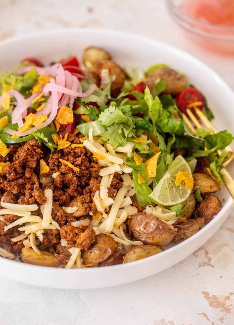 Crispy Potato Taco Bowls Potato Taco Bowl, Ground Turkey Taco Meat, Ground Turkey Tacos, Green Snacks, Quick Pickled Onions, Turkey Taco, Taco Bowl, Potato Tacos, Gluten Free Chili