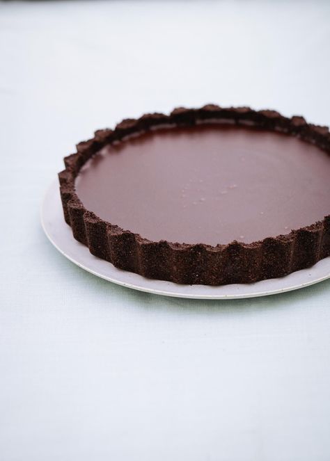 Salted Chocolate Tart Simply Nigella, Pie Pops, Salted Chocolate, Nigella Lawson, Chocolate Tart, Tart Recipes, Jamie Oliver, How To Make Chocolate, Chocolate Cake