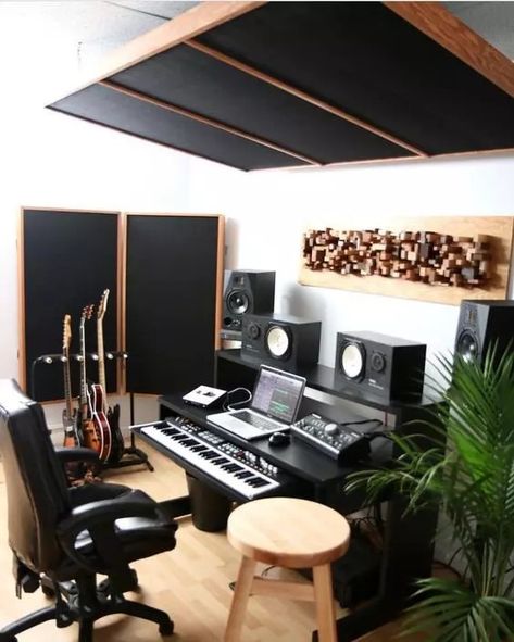 Diy Home Studio, Studio In Casa, Film Composer, Home Studio Desk, Home Recording Studio Setup, Recording Studio Setup, Home Music Rooms, Home Studio Ideas, Sound Room