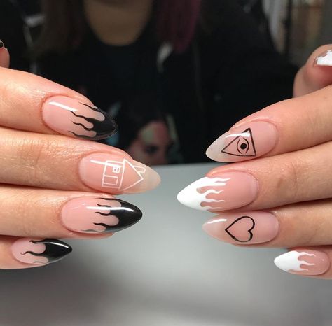 Arctic Monkeys Nail Art, Arctic Monkeys Nails Ideas, The Nbhd Tattoo, Rock Concert Nail Ideas, Arctic Monkeys Nails, Monkey Nails, Rocker Nails, Nails Ideas Short, Concert Nails