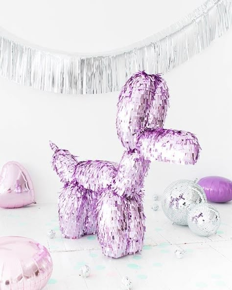 It's not a party until this DIY balloon dog piñata is made. Balloon Dog Pinata, Dog Pinata, Balloon Pinata, Pinata Ideas, Pinata Diy, Dog Balloon, Easy Weekend Projects, Piñata Ideas, Diy Pinata