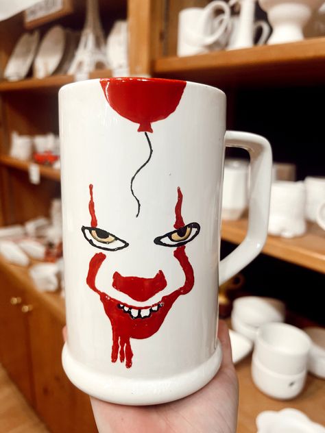 Halloween Ceramics Ideas Painting, Halloween Mug Painting Ideas, Halloween Pottery Painting Ideas, Pottery Painting Halloween, Halloween Pottery Painting, Halloween Ceramics, Pottery Painting Ideas Easy, Pottery Idea, Pots Diy