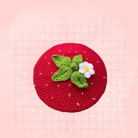 Crochet Beret Free Pattern, Strawberry Beret, Beret Crochet Pattern, Beret Crochet, Beret Pattern, Crochet Beret, Crochet Strawberry, Fun Crafts To Do, Crochet Fashion Patterns