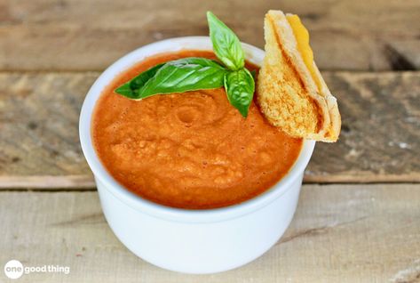 Easy Blender Tomato-Basil Soup Blended Soup Recipes, Blender Soup, Fresh Tomato Soup, One Good Thing By Jillee, Basil Soup, Tomato Basil Soup, Tomato Soup Recipes, Tomato Basil, Eating Raw