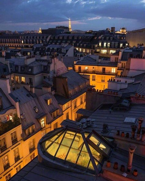 Paris Night Aesthetic, Paris Rooftops, Paris Dream, Paris France Travel, Paris Aesthetic, Living In Paris, Paris Apartments, Europe Summer, Rooftops