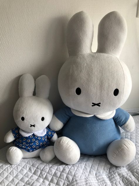 Miffy Outfit, Miffy Plush, Aesthetic Objects, Trash Art, Kawaii Plushies, Cute Stuffed Animals, Hand Puppets, Cute Plush, Animal Pillows