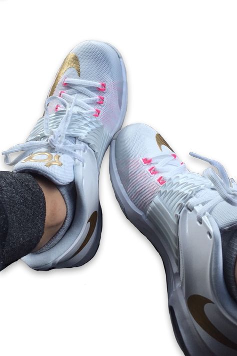 The KD7s are my favorite sneaker, having gotten them in three exciting color ways, I still think the angel wings make these my favorite. Aunt Pearl Kd, Kd 7, Color Ways, The Angel, Angel Wings, My Favorite, Angel, My Style, Nike