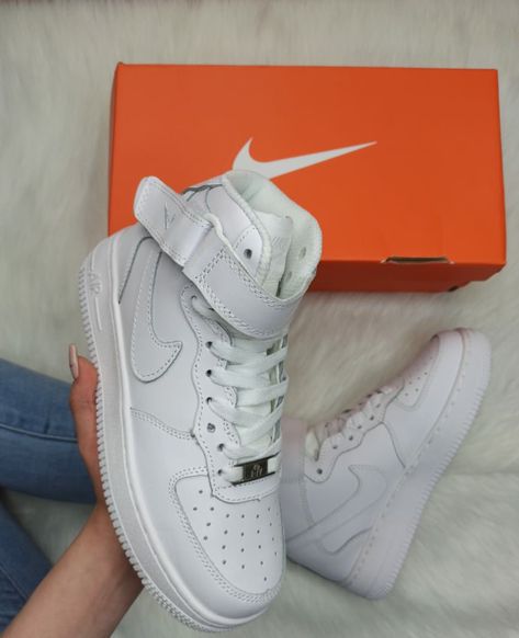 Nike Air Force Bota, Nike Air Force 1 Bota, Tenis Nike, Fresh Shoes, Nike Air Force Ones, Hype Shoes, Cool Instagram Pictures, Air Force Ones, Dream Shoes