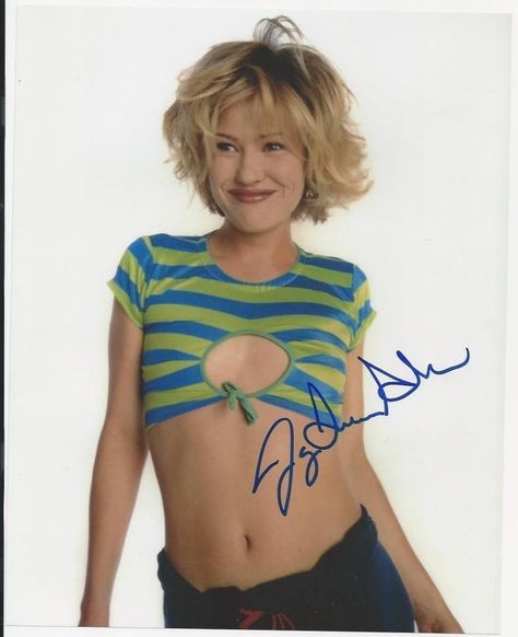 Joey Lauren Adams, Short Blonde, Role Models, Blonde, Actresses, T Shirts For Women, Women's Top, T Shirt, Beauty