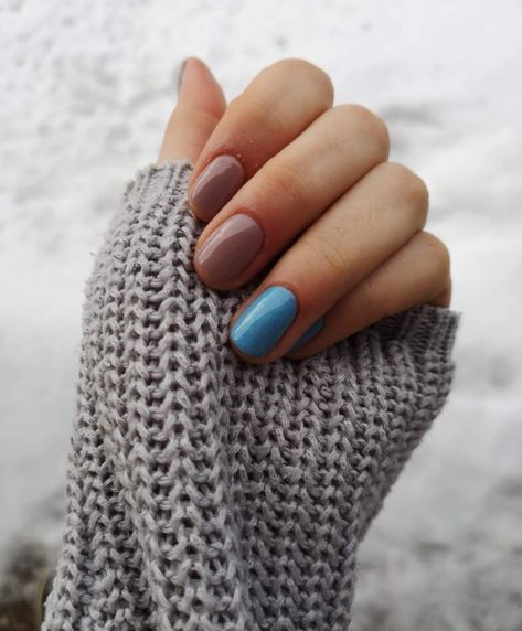 Blue Beige Nails, Beige And Blue Nails, Blue And Tan Nails, Blue And Beige Nails, Blue And Brown Nails, Brown And Blue Nails, Tan Nails, Baby Blue Nails, Color Celeste