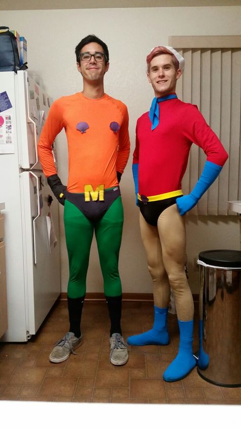 Mermaid Man and Barnacle Boy! Gay Couple Halloween Costumes, Boy Coloring Pages, Mermaid Man And Barnacle Boy, Mermaid Man And Barnacle, Aquaman Costume, Gay Halloween Costumes, Gay Halloween, Barnacle Boy, Mermaid Humor