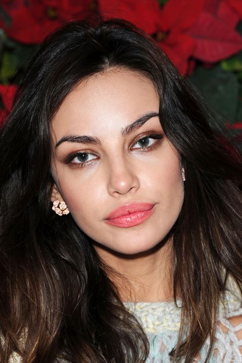 A Natural look - Madalina Ghenea , Romanian actress Madalina Ghenea, Mădălina Diana Ghenea, Hair Solutions, Model Face, Fitness Beauty, Real Women, Dark Hair, Beauty Women, Pretty People