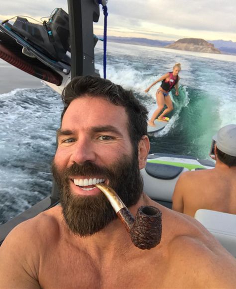 SMACK CELEBRITY CANDIDS: Dan Bilzerian Dan Bilzerian Beard, Dan Bilzerian, A Man, Instagram