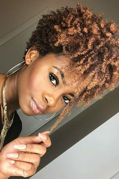 Braids Color, Cabello Afro Natural, Color Twist, Tapered Natural Hair, Natural Hair Cuts, Tapered Hair, Natural Hair Short Cuts, Tapered Haircut, Pelo Afro