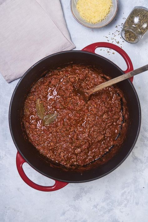 The No Bean Chili Recipe My Family Begs Me To Make Each... No Bean Chili Recipes, Easy No Bean Chili, Ground Beef Diced Tomatoes, No Bean Chili Recipe, Chili Without Beans, Avocado Tortilla, Delicious Chili Recipe, Ground Beef Chili, Leftover Chili