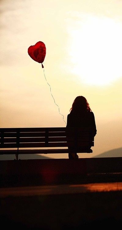 Valentin-nap #red #love #valentine's day http://trendlikeu.hu Sitting On A Bench, I Love Heart, Bohol, Red Balloon, Pics Art, White Photography, A Heart, Picture Perfect, The Sky