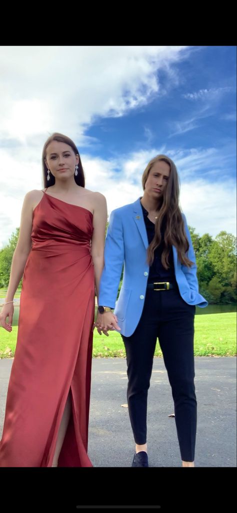 Lesbian Wedding Guest Outfit Summer, Lesbian Wedding Guest Outfit, Lesbian Fashion Formal, Wlw Wedding, Wedding Guest Suits, Lesbian Outfits, Lesbian Fashion, Fashion Formal, Lesbian Wedding