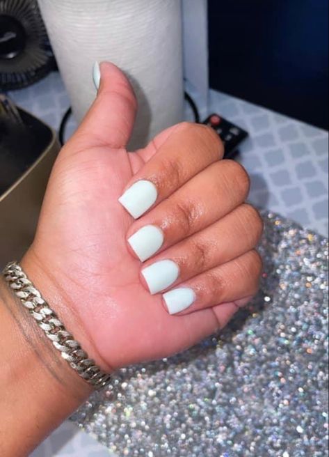 Short Nail Acrylic, Nail Inspiration Short, Short Nail Designs Summer, Short Nails 2022 Trends, Short Nails White, Short Nails 2022, Summer Short Nails, Nail Designs Short, Manicure Short